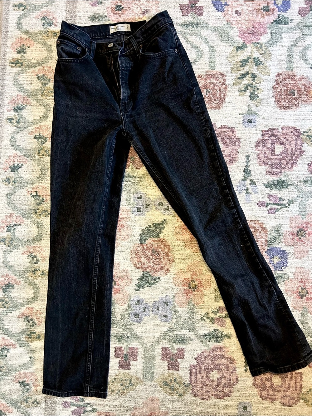 Abercrombie 90s straight high rise Women's Black Straight-Leg Jeans size 25 r